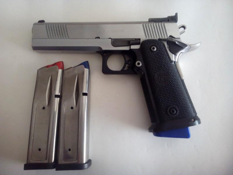 Hola. Vendo pistola SPS
Modelo Estándar plus
Calibre 45 ACP
3 cargadores
Precio......500 €  REBAJADA a 02