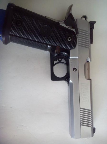 Hola. Vendo pistola SPS
Modelo Estándar plus
Calibre 45 ACP
3 cargadores
Precio......500 €  REBAJADA a 01