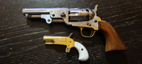 Colt sheriff de Pietta c.44, esta en Madrid, en Valdemoro o Cantoblanco.  muy bien cuidado,  no cambio, 80