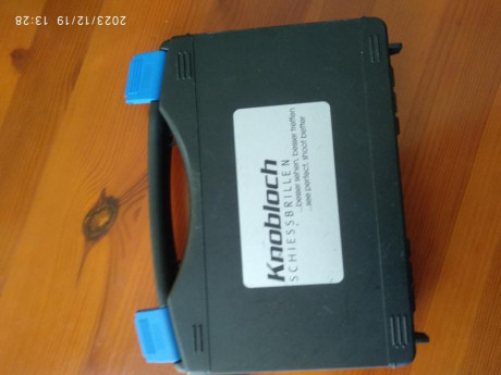 Vendo gafas para tiro marca knobloch 175 € más portes.
Están en Collado Villalba 02