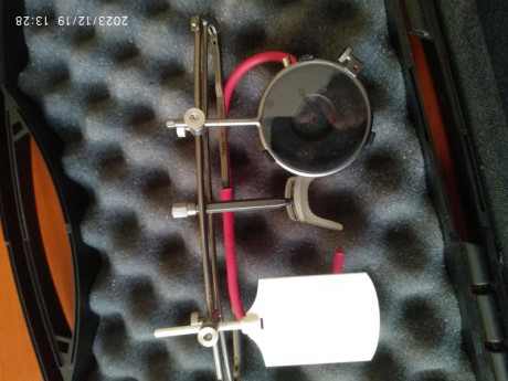 Vendo gafas para tiro marca knobloch 175 € más portes.
Están en Collado Villalba 01