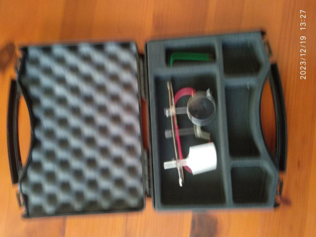 Vendo gafas para tiro marca knobloch 175 € más portes.
Están en Collado Villalba 00