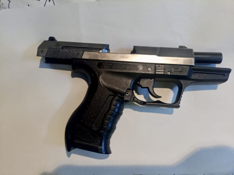 Buenas camaradas de las arma, mi compañero vende esta pistola guiada en A. Motivo cambiar por una subcompacta.
Marca: 41