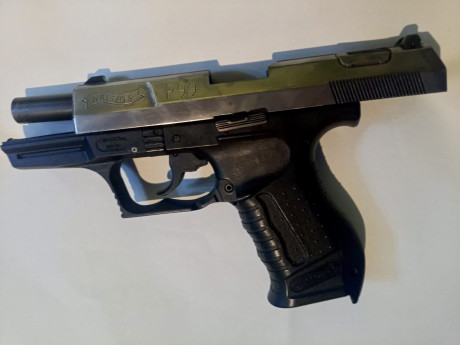 Buenas camaradas de las arma, mi compañero vende esta pistola guiada en A. Motivo cambiar por una subcompacta.
Marca: 40