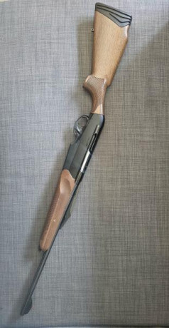 Vendo benelli Argo E calibre 300wm, usado muy poco, lleva un roce en el guardamanos parte derecha, muy 02