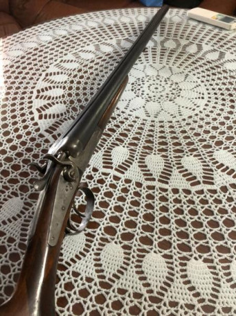 Hola.
Un conocido quiere vender esta antigua escopeta marca S.E.A.M (Sociedad Española de Armas y Municiones) 01