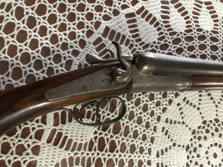 Hola.
Un conocido quiere vender esta antigua escopeta marca S.E.A.M (Sociedad Española de Armas y Municiones) 10