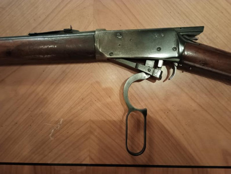 Por razones de salud se vende carabina Winchester cal 30-30.Esta en buen estado con marcas de uso pero 02