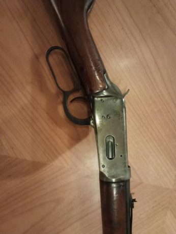 Por razones de salud se vende carabina Winchester cal 30-30.Esta en buen estado con marcas de uso pero 00