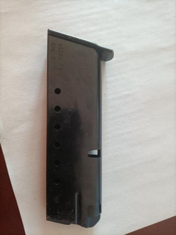 Buenos días,
Pongo a la venta este cargador, calibre 9mm/40S&W sin estrenar. Lo compre en su día y 00