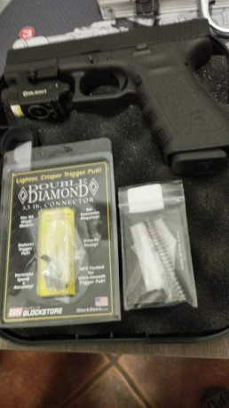 Vendo Glock 17 3 generación comprada nueva en Álvarez hace unos 18 meses.
En Armería Marcos le cambiaron 01