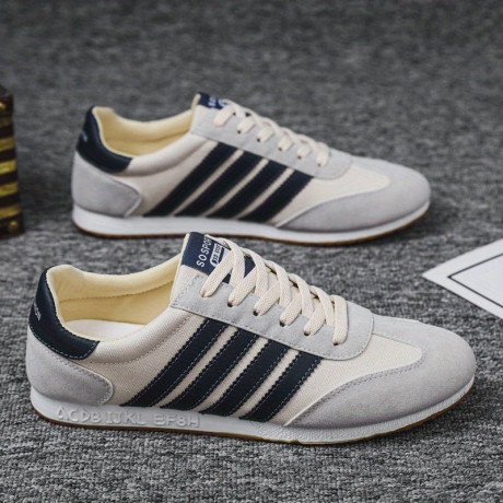 Hola a todos,
Me preguntaba si merece la pena comprar unos zapatos especiales para tiro de precisión o 171