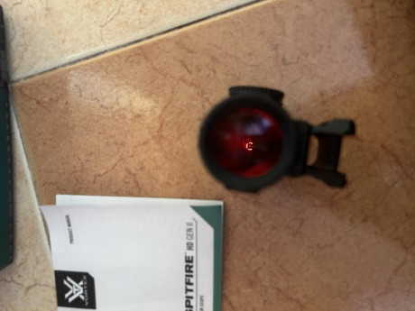 Hola compañeros, vendo este visor. Lo utilicé en una mp15 que he vendido. El visor tiene 1 año de antigüedad 02