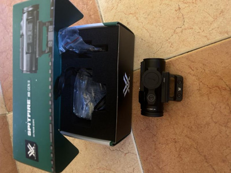 Hola compañeros, vendo este visor. Lo utilicé en una mp15 que he vendido. El visor tiene 1 año de antigüedad 01