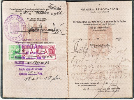 EN RECUERDO Y HOMENAJE A LOS QUE YA NO ESTÁN. 

Si pones en  GOOGLE    PASAPORTES EN LA MEMORIA   da 61