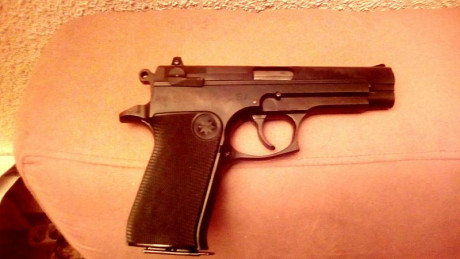 Hola
Pues eso, soy de Madrid y me gusta esta arma, si esta tuneada de miras y cachas, mejor, la quiero 110