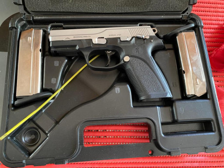 Buenas pongo en venta esta Browning Pro 9 de 9 mm.
Es de un compañero del club se quiere deshacer de ella 00