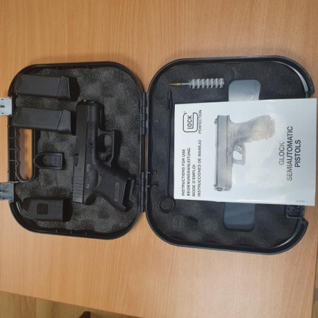 Vendo Glock 26 por falta de uso, en perfecto estado.

Incluye lo que se aprecia en las fotos, se puede 00