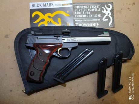 BUCK MARK PLUS ROSEWOOD UDX muy buen estado gatillo aligerado 3 cargadores ,precio 400 euros envio incluido 10