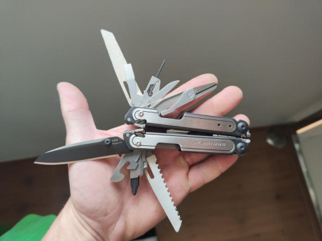 Vendida.
Se vende leatherman arc magnacut.
La multiherramienta es nueva, con su caja, bits y funda. 01