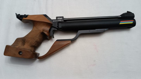 Buenas tardes al Foro
Pues eso, que quiero deshacerme de esta pistola Walther LPM1 de carga por palanca.
La 02
