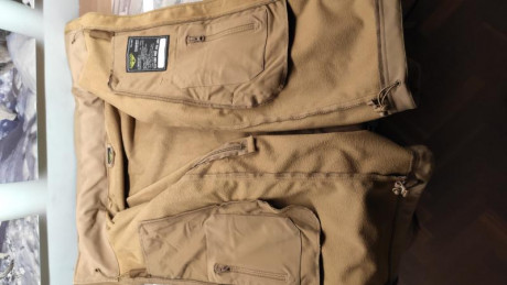 Chaqueta Condor Summit Softshell, la versión nueva, color Coyote Tan arena, talla L, totalmente nueva 01