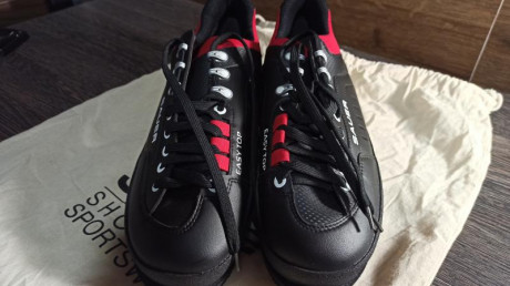 buenas ,vendo zapatos de tiro SAUER EASY TOP completamente nuevos ,no se an usado nuca.
son el numero 00