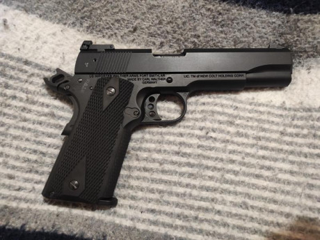 VENDIDA !!!! Magnífica 1911 del calibre 22lr esta nueva la compré como capricho y la he usado 4 tiradas 12