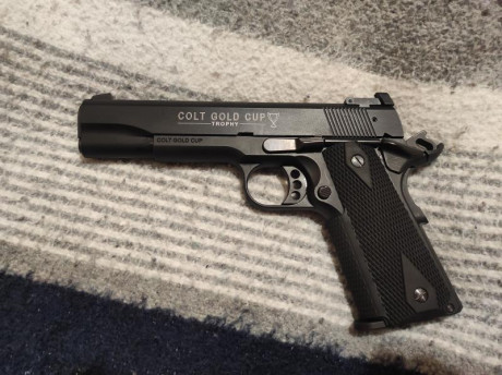 VENDIDA !!!! Magnífica 1911 del calibre 22lr esta nueva la compré como capricho y la he usado 4 tiradas 11