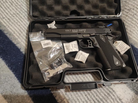 VENDIDA !!!! Magnífica 1911 del calibre 22lr esta nueva la compré como capricho y la he usado 4 tiradas 10