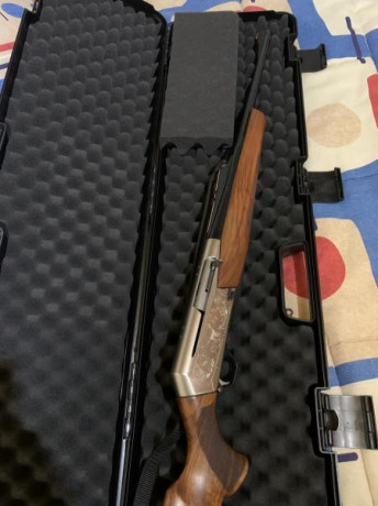 Vendo un Browning BAR MK3 Eclipse, Rifle semiautomático nuevo con 10 balas gastadas, comprado en temporada 01