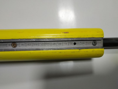 Vendo  carabina Feinwerkbau 2600  (calibre 22lr) con  maleta rígida  y  bípode .

Tiene roces en la pintura 52