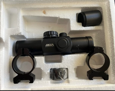 punto rojo de la marca Delta optical con tan solo una salida, el tamaño y la intensidad del punto son 02