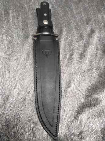 Vendo cuchillo Cudeman Bowie con hoja en acero pulido a espejo y cachas micarta negras. 65€ envío incluido. 02