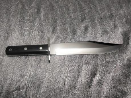 Vendo cuchillo Cudeman Bowie con hoja en acero pulido a espejo y cachas micarta negras. 65€ envío incluido. 01