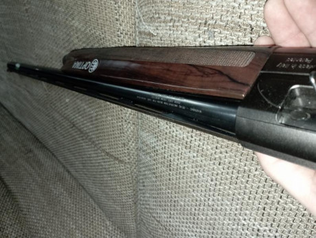 Está nueva, ni un rastro de óxido ni signos de desgaste. Se entrega con el maletín original de Beretta 20
