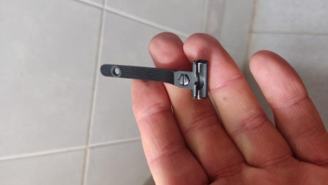 Buenas tardes.

Lo he puesto en el canal de segunda mano pero lo pongo también por aquí por si alguien 31