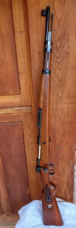 Fusil Mauser K98  calibre 8x57 IS ( 7.92 Mauser) modelo  fabricado por Mauser  en 1998 coincidiendo con 01