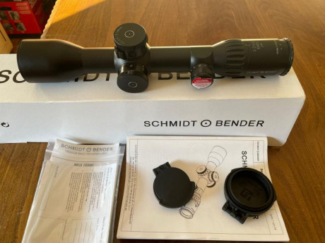 Se vende visor schmidt bender Exos 3-21x50,  con tapas caja y papeles, en un estado perfecto,  se puede 01