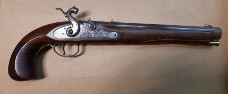 Vendo pistola Kentucky 1830 pedersoli de percusión, cañón de acero, exterior octogonal, interior estriado, 20