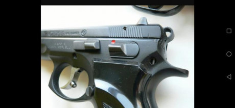 Hola vendo pistola CZ 75 B, con Kit del 22 LR. Esta guiada en F, con sus dos estuches,  2 cargadores de 40