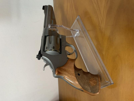 Lo dicho vendo mi revolver Smith 627 Performace. Center , ajustado a mano, 5” de cañon y ocho disparos. 10
