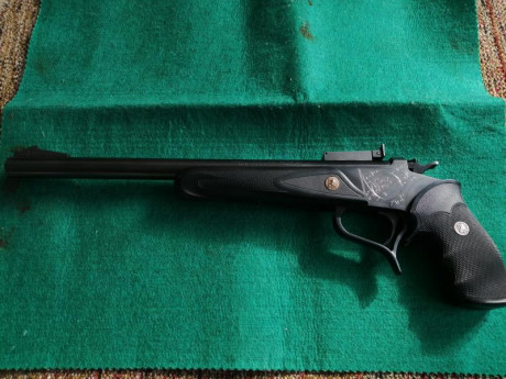Se vende pistola Thompson Center, cal 357 max, pero guiada en 357 mag.
Esta en licencia F
Está solamente 01