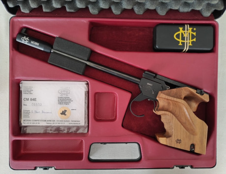VENDIDA:

Se vende  pistola libre MORINI CM84e.

Con dos cachas sin retocar talla M y S.

Con adaptador 10