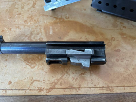Se vende magnifica pistola Walther P38 AC41 segunda serie 9para. guiada en F con pavonado original, todos 20