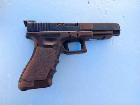 Buenas tardes por no usar vendo GLOCK 34 3ª gen 3 cargadores, funda de IPSC, cinturon doble maletin original 01