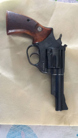 Muy buenas compañeros.
Pues eso, que cambio revolver ASTRA 357 de 4" y guiado en F en muy buen estado 00