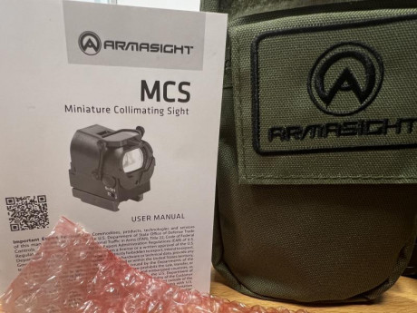 Mira de colimación en miniatura MCS

El Armasight MCS (Miniature Collimating Sight) es una mira de colimación 21