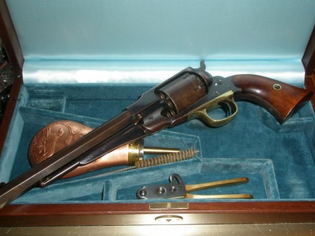  Hilo para colocar fotos, de esas armas de pólvora negra que tanto nos gustan y tenemos bien cuidadas, 62