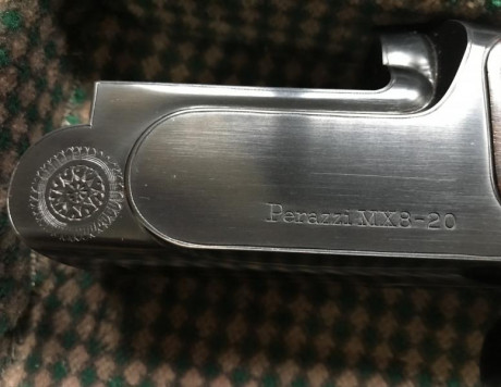 Se cede Perazzi MX8 calibre 20 Trap. Chokes fijos de 2 y 1 75cm cañon. Impecable. 3600€.
Se puede ver 20